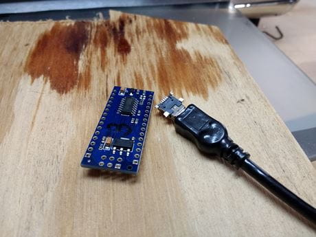0918_microconroller_4 - Arduino Nano after destruction